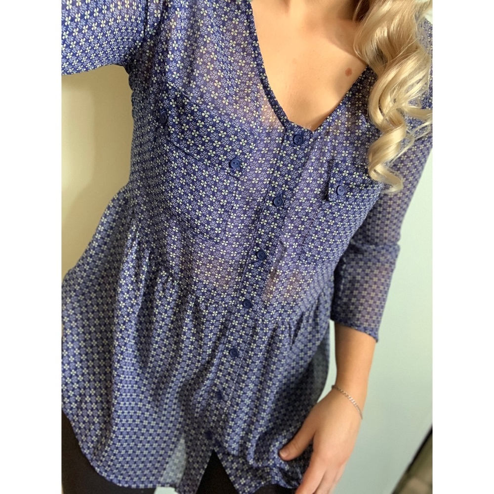 COPY - XS, Mossimo, blue retro floral print sheer top